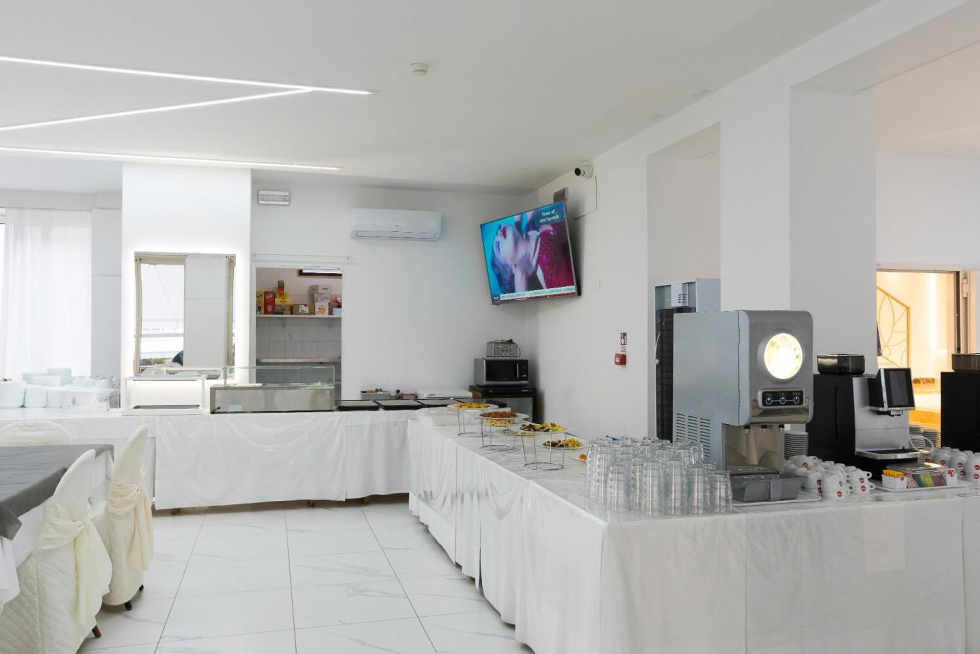 Hotel Ninfea Cattolica Exterior foto