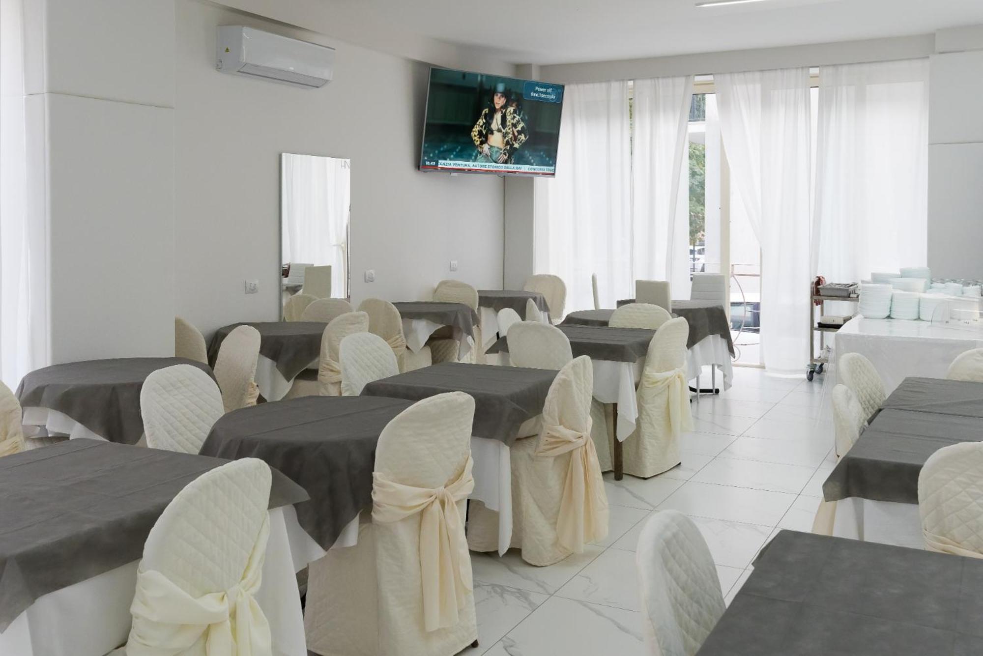 Hotel Ninfea Cattolica Exterior foto